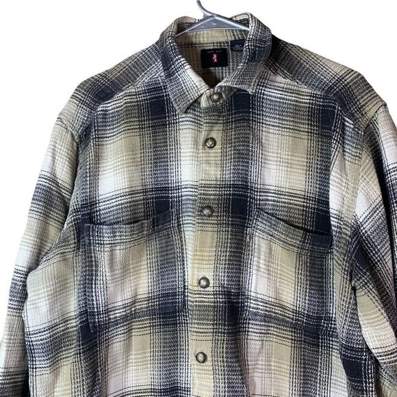 Vintage Levi’s plaid button down shirt shacket - Picture 2 of 10